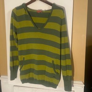 Tommy Bahama hooded sweater